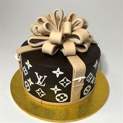 louis vuitton cake for men